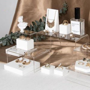 Acrylic Jewelry Display Stand - mahjcustom.com